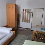 Pensionschilling Грасбрунн