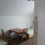 Гостевой дом Pensionschilling Грасбрунн