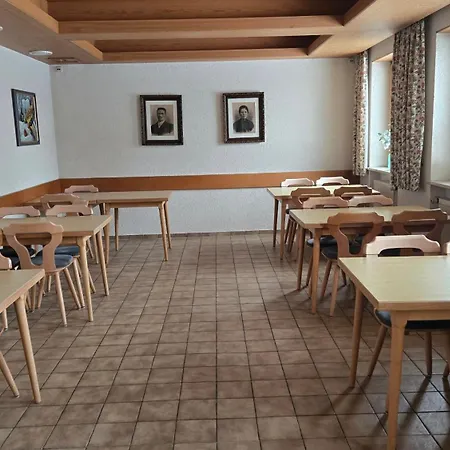 Pensionschilling * Grasbrunn